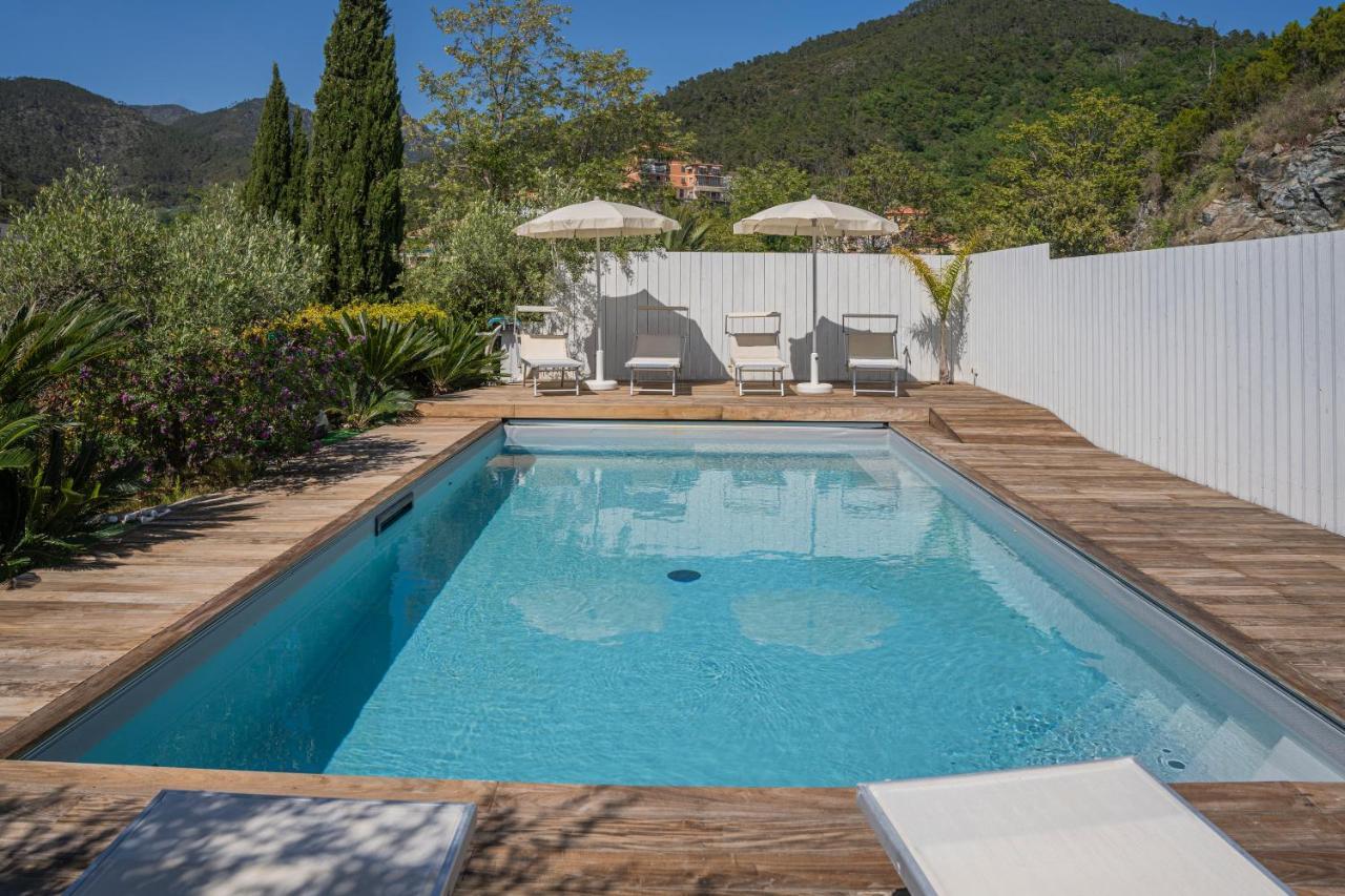 Timo - Villa Luisa: Con Vasca Idromassaggio Privata คาซาร์ซา ลิกูเร ภายนอก รูปภาพ